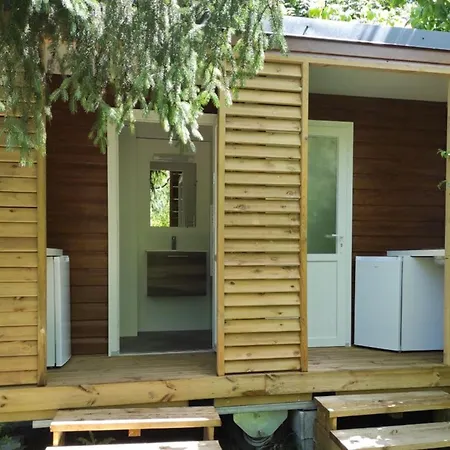 Accessible - 4 Pers - Terrasse - Api-1-52-1278 * Challes-les-Eaux